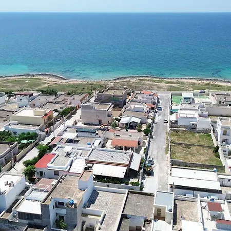 Casa Lu Paparoni 1 A 130 Mt Dalla Specchiarica Di San Pietro In Bevagna * Torre Colimena