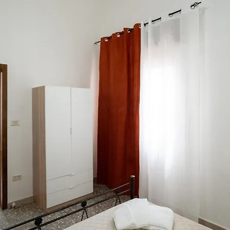 Casa Lu Paparoni 1 A 130 Mt Dalla Specchiarica Di San Pietro In Bevagna Prázdninový dům